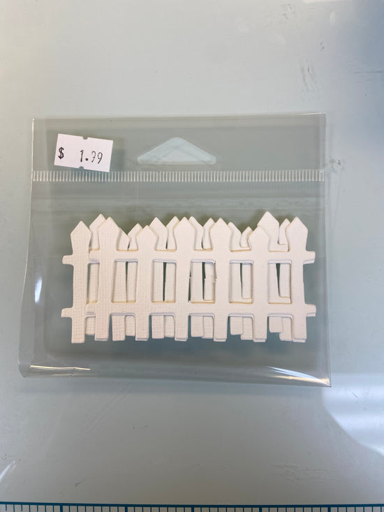 Fence die cuts 4/pkg