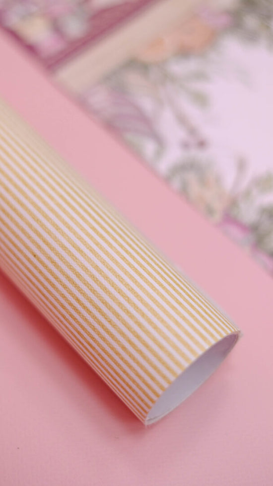 Johanna Rivero Paper for binding / Teper lineas oro