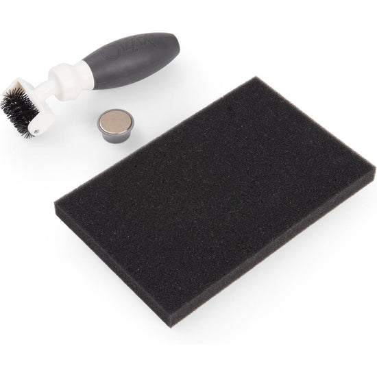 Sizzix Accessory - Die Brush w/Magnetic Pickup Tool Item 